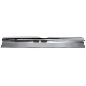 OER® - Rear Center Bumper Set