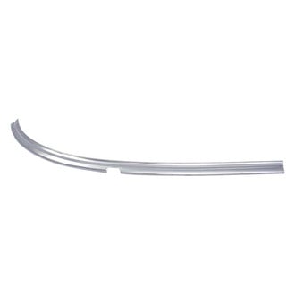 OER® - Lower Passenger Side Windshield Molding