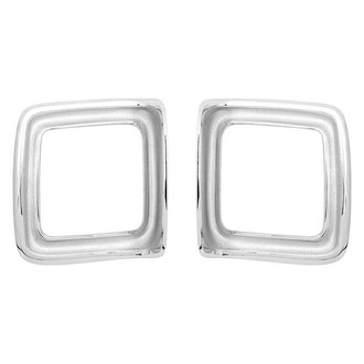 OER® - Driver and Passenger Side Tail Lamp Bezel