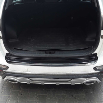 OMAC® - Gloss Black Rear Bumper Sill Cover