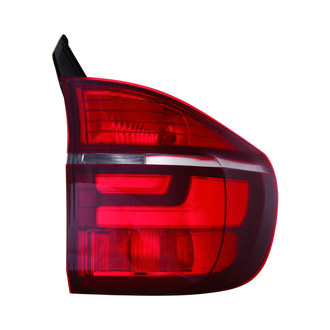 Pacific Best® - Passenger Side Outer Replacement Tail Light (Standard Line)