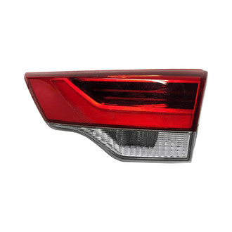TRQ® - Passenger Side Inner Replacement Tail Light