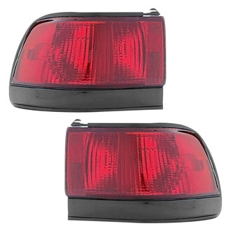 Pacific Best® - Driver and Passenger Side Replacement Tail Lights (Standard Line)