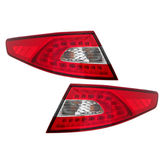 Pacific Best® - Driver and Passenger Side Outer Replacement Tail Lights (Standard Line)