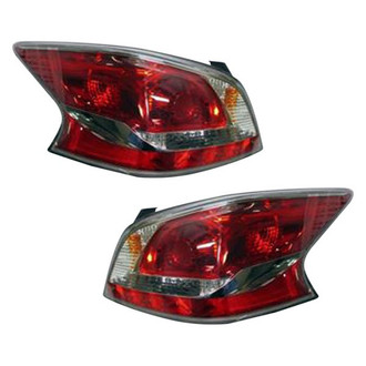 Pacific Best® - Driver and Passenger Side Replacement Tail Lights (Standard Line)