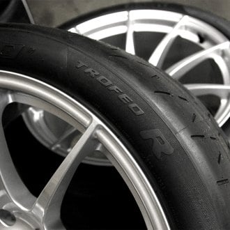 PIRELLI® - P Zero Trofeo R Tires