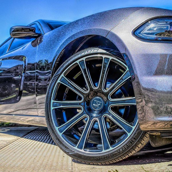 PLATINUM® - 410V Divine Gloss Black Dodge Charger