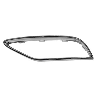 Replace® - Rear Passenger Side Bumper Exhaust Pipe Hole Trim (Standard Line)