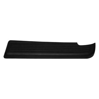 Replace® CH1191103DSN - Rear Passenger Side Bumper Step Pad (Diamond Standard Plus)