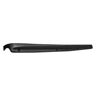 Replace® - Upper Tailgate Molding (Standard Line)