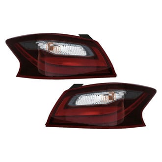 Replace® - Driver and Passenger Side Outer Replacement Tail Lights (Value Line)