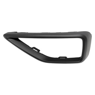Replace® - Rear Passenger Side Bumper Exhaust Pipe Hole Trim (Standard Line)