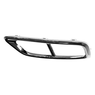 Replace® - Rear Passenger Side Bumper Exhaust Pipe Hole Trim (Standard Line)