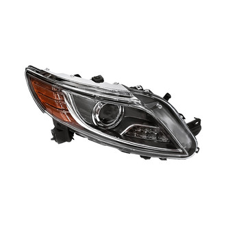 Replacement - Passenger Side Headlight (Standard Line)