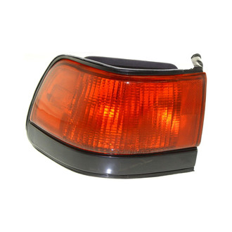 Replacement - Driver Side Driver Side Tail Light Lens and Housing (Standard Line)