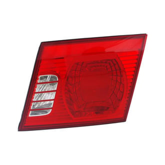 Replacement - Passenger Side Passenger Side Inner Tail Light (Standard Line)