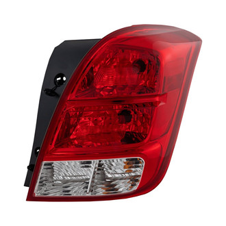 Replacement - Passenger Side Passenger Side Outer Tail Light (Standard Line)