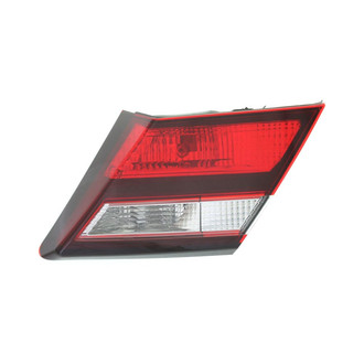 Replacement - Passenger Side Passenger Side Inner Tail Light (Standard Line)