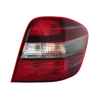 Replacement - Passenger Side Passenger Side Tail Light (Standard Line)