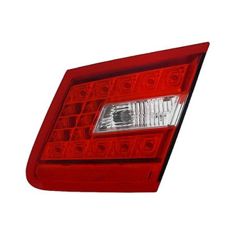 Replacement - Passenger Side Passenger Side Inner Tail Light (Standard Line)