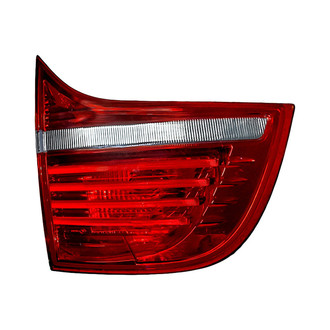 Replacement - Passenger Side Passenger Side Inner Tail Light (Standard Line)