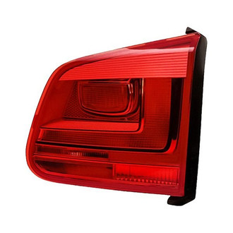 Replacement - Passenger Side Passenger Side Inner Tail Light (Standard Line)