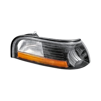 Replacement - Passenger Side Turn Signal/Corner Light (Standard Line)