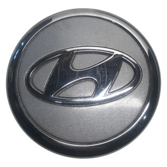 Replacement - Painted Silver Wheel Center Cap With Chrome Hyundai Logo - Chrome Lip