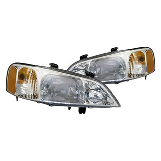 Replacement - Driver and Passenger Side Headlight Set Lens and Housing (Standard Line)