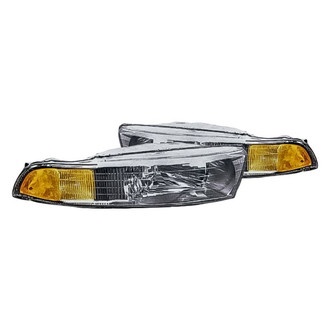 Replacement - Driver and Passenger Side Headlight Set (Standard Line)