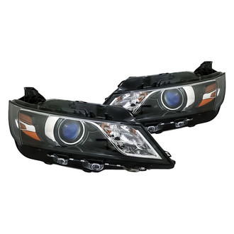Replacement - Driver and Passenger Side Headlight Set (CAPA Certified)