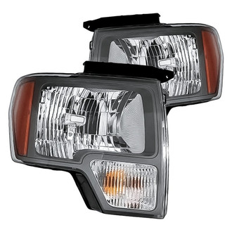 Replacement - Driver and Passenger Side Headlight Set (Standard Line)