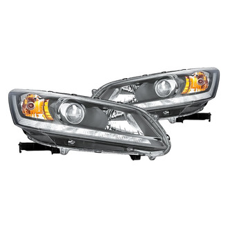Replacement - Driver and Passenger Side Headlight Set (CAPA Certified)