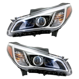 Replacement - Driver and Passenger Side Headlight Set (CAPA Certified)