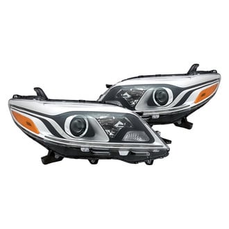 Replacement - Driver and Passenger Side Headlight Set (Standard Line)