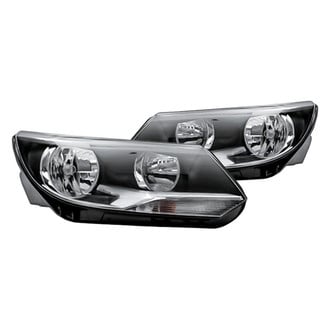 Replacement - Driver and Passenger Side Headlight Set (Standard Line)