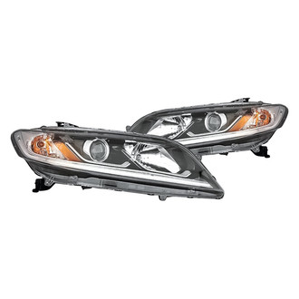 Replacement - Driver and Passenger Side Headlight Set (Standard Line)
