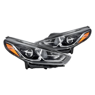 Replacement - Driver and Passenger Side Headlight Set (Standard Line)