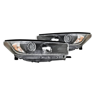 Replacement - Driver and Passenger Side Headlight Set (CAPA Certified)