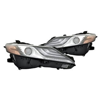 Replacement - Driver and Passenger Side Headlight Set (Standard Line)