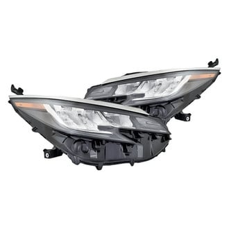 Replacement - Driver and Passenger Side Headlight Set (CAPA Certified)