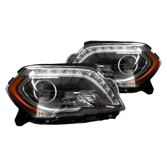 Replacement - Driver and Passenger Side Headlight Set (Standard Line)