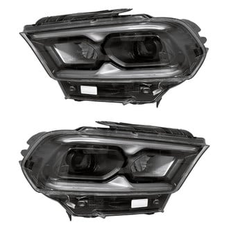 Replacement - Driver and Passenger Side Headlight Set (Standard Line)