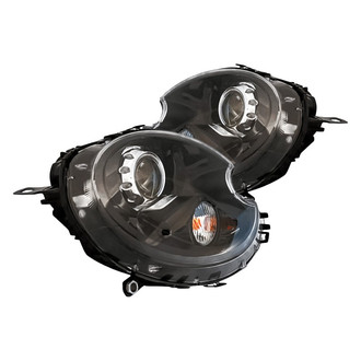 Replacement - Driver and Passenger Side Headlight Set (Standard Line)