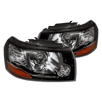 Replacement - Driver and Passenger Side Headlight Set (Standard Line)