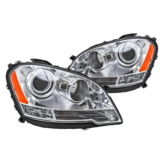 Replacement - Driver and Passenger Side Headlight Set (Standard Line)