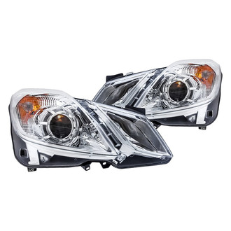 Replacement - Driver and Passenger Side Headlight Set (Standard Line)