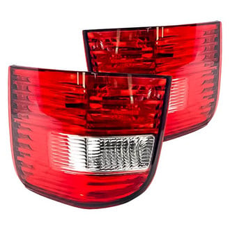 Replacement - Driver and Passenger Side Tail Light Set (Standard Line)