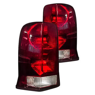 Replacement - Driver and Passenger Side Tail Light Set (Standard Line)