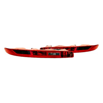 Replacement - Driver and Passenger Side Lower Tail Light Set (Standard Line)
